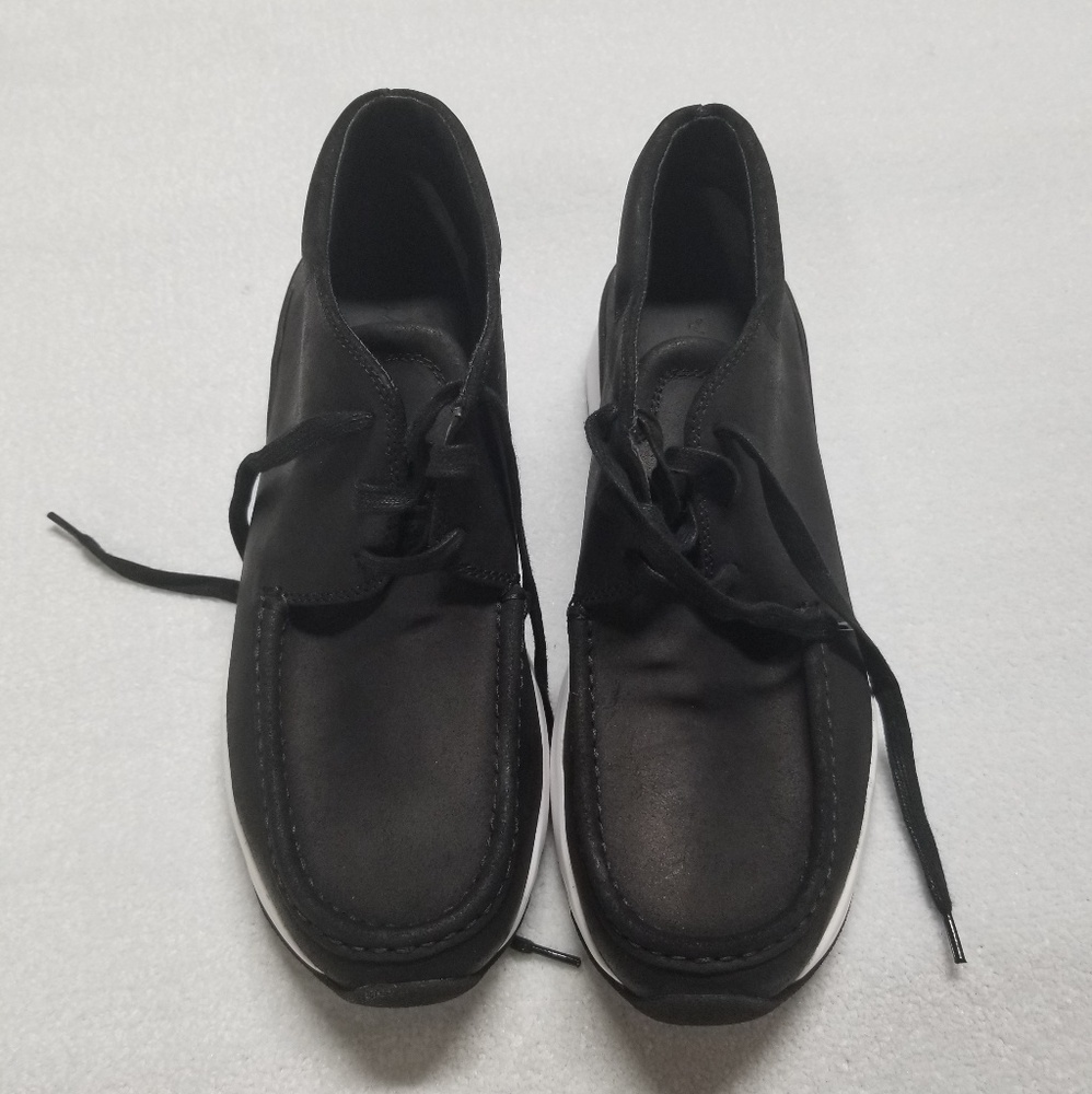 Vince leather shoes